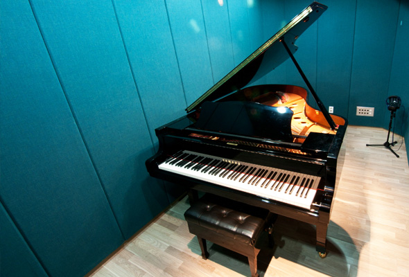 52_piano-room.jpg